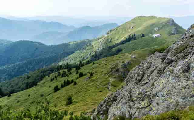 卧室想安装壁灯没有留电可以用吗