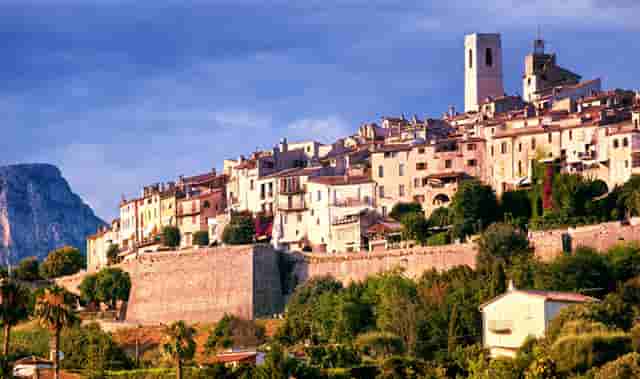 时尚穿衣搭配图片技巧(时尚达人穿衣搭配图片)